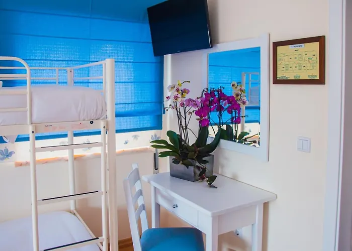 Bed & Breakfast Pedrogao Guesthouse 4*