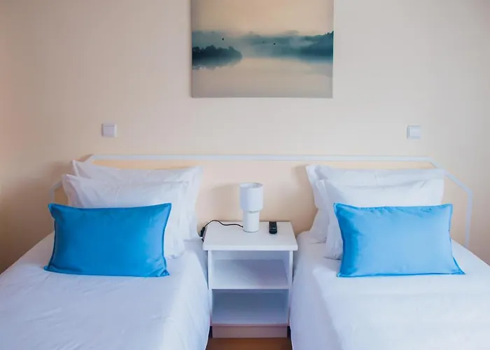 Pedrogao Guesthouse Bed & Breakfast